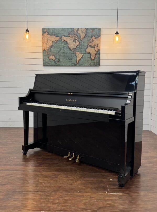 Yamaha P22 Upright Piano #1023925 - Image 3