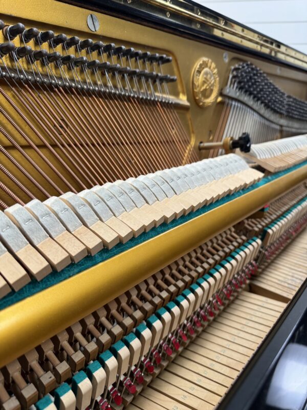 Yamaha P22 Upright Piano #1023925 - Image 5